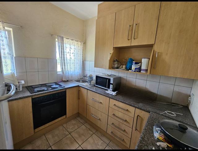 1 BEDROOM FLAT FOR SALE IN SASOLBURG EXT 12